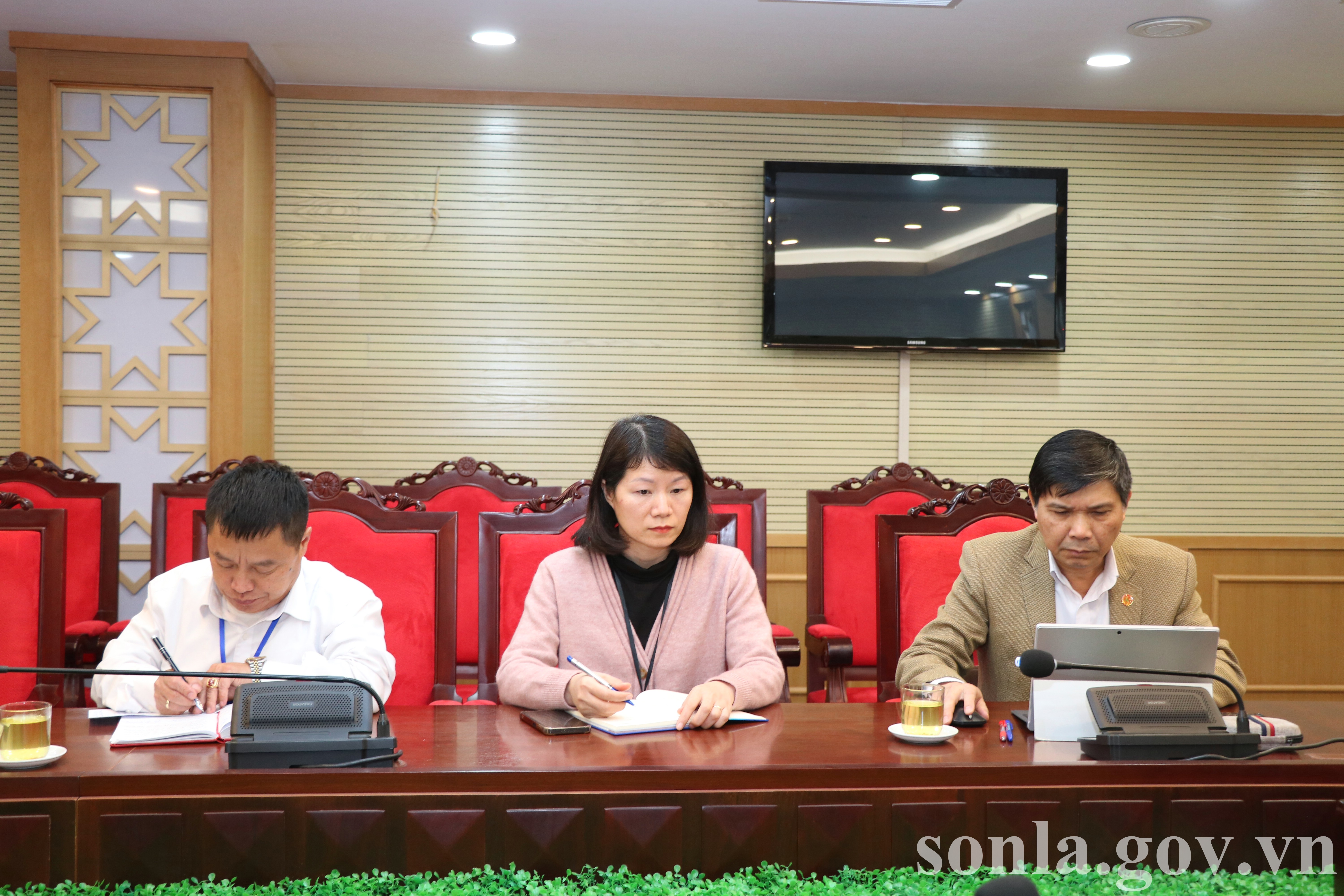 anh tin bai